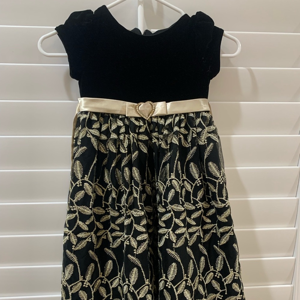 Black and gold kids dress